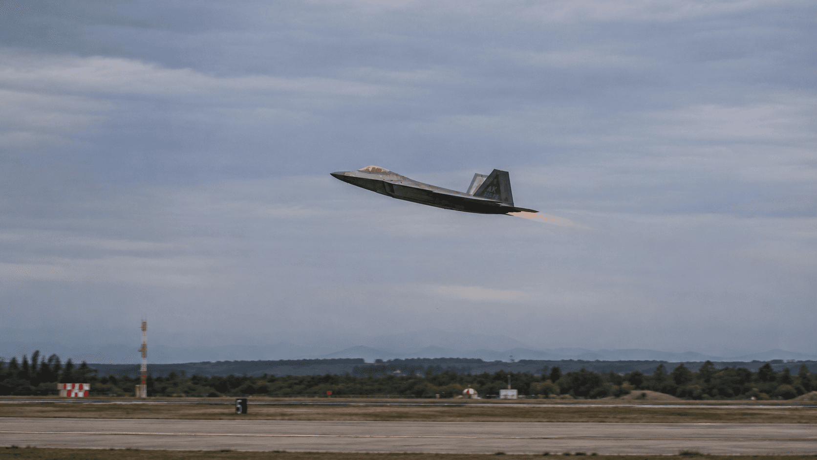Unlocking Unseen Power: How a FADEC Software Code Boost Keeps the F-22 Raptor Dominant Into the 2030s